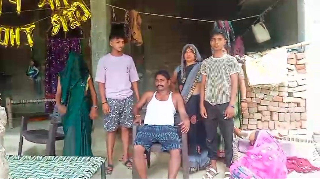 रायबरेली-कलयुगी बेटों ने घर मे घुसकर मां व भाई पर किया जानलेवा हमला