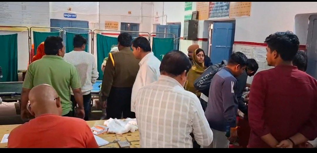 रायबरेली-दंबगो का इकबाल कायम, दंबगों ने दुकान मे घुसकर की मारपीट