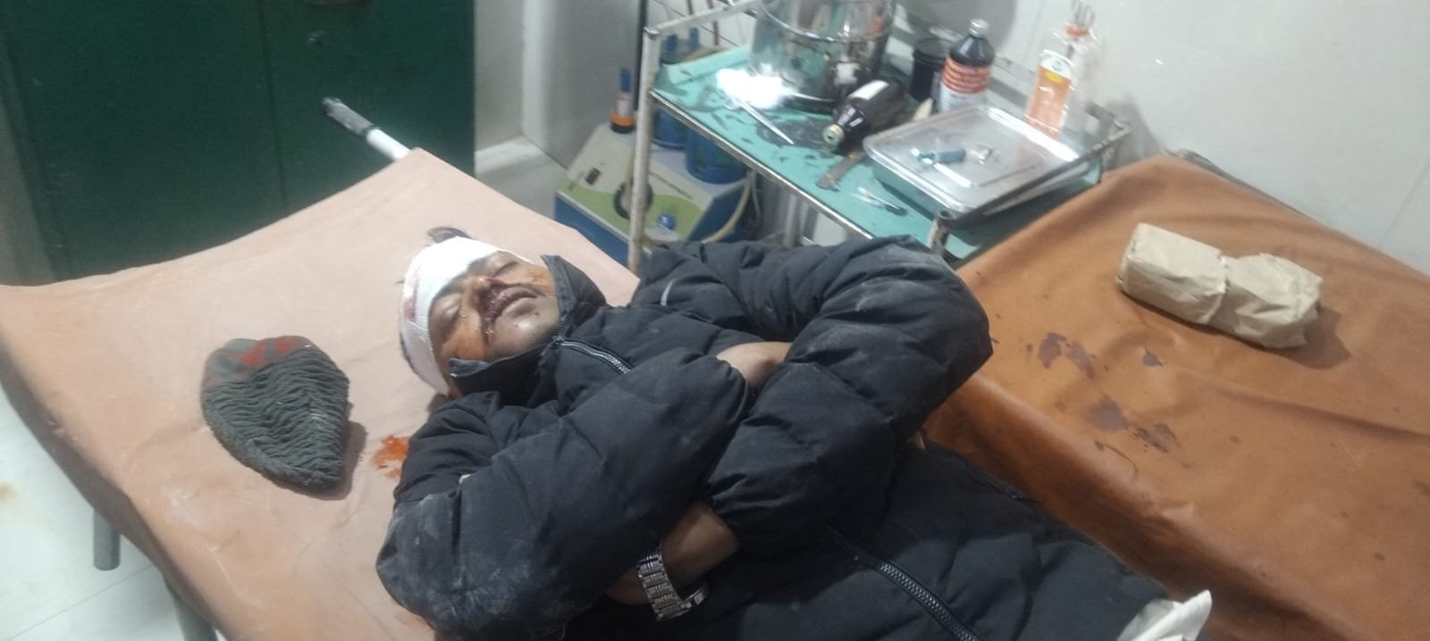 रायबरेली-अज्ञात वाहन ने बाइक सवार को मारी जोरदार टक्कर घायल, रेफर