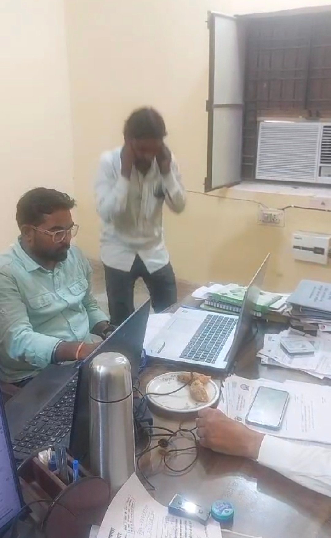 रायबरेली-हिटलर शाही पर आमादा हो चुके हैं ऊंचाहार के एसडीओ