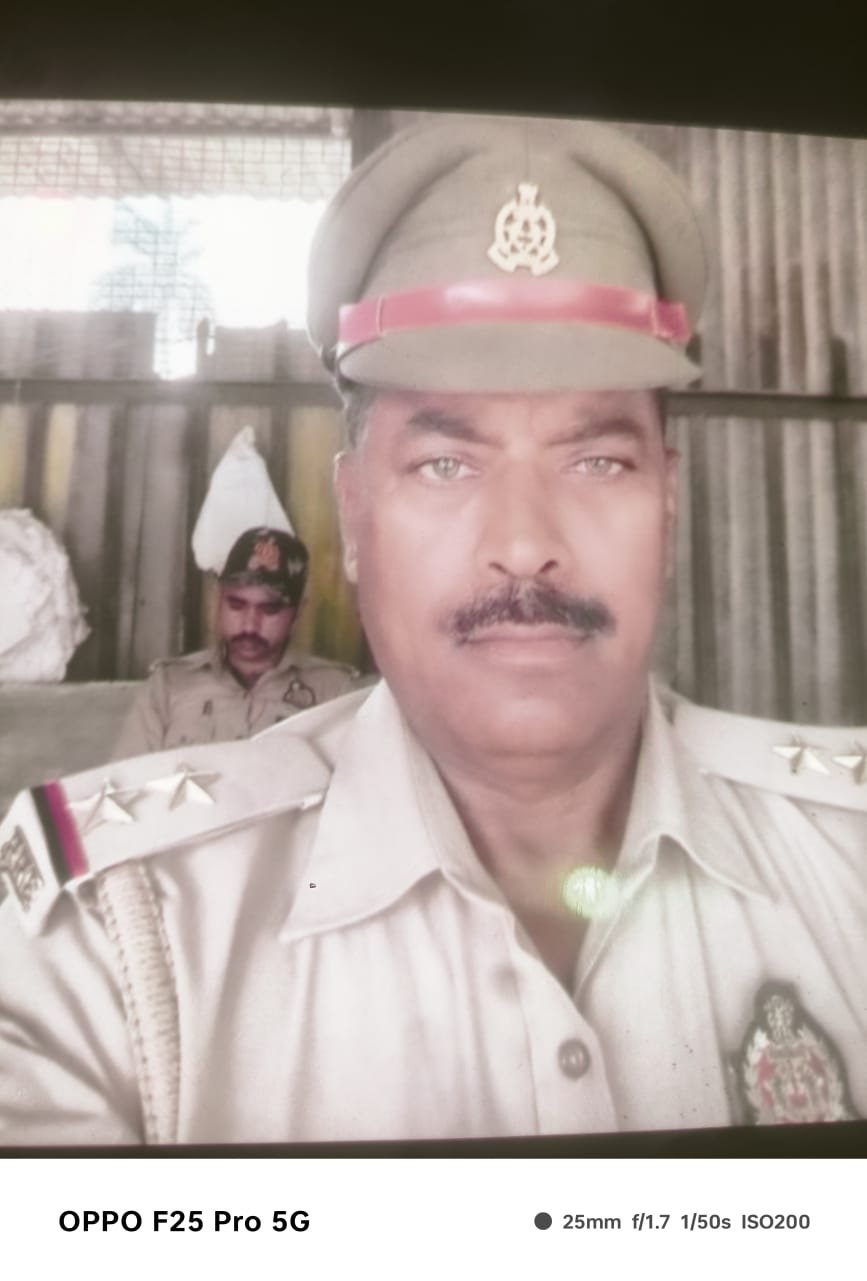 रायबरेली-दरोगा श्री कृष्ण यादव पर पीड़ित ने लगाया गंभीर आरोप