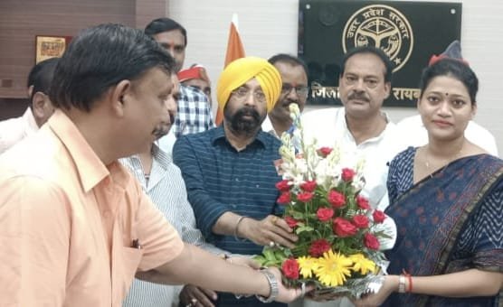 अखिल भारतीय उद्योग व्यापार मंडल द्वारा जिलाधिकारी हर्षिता माथुर का स्वागत 