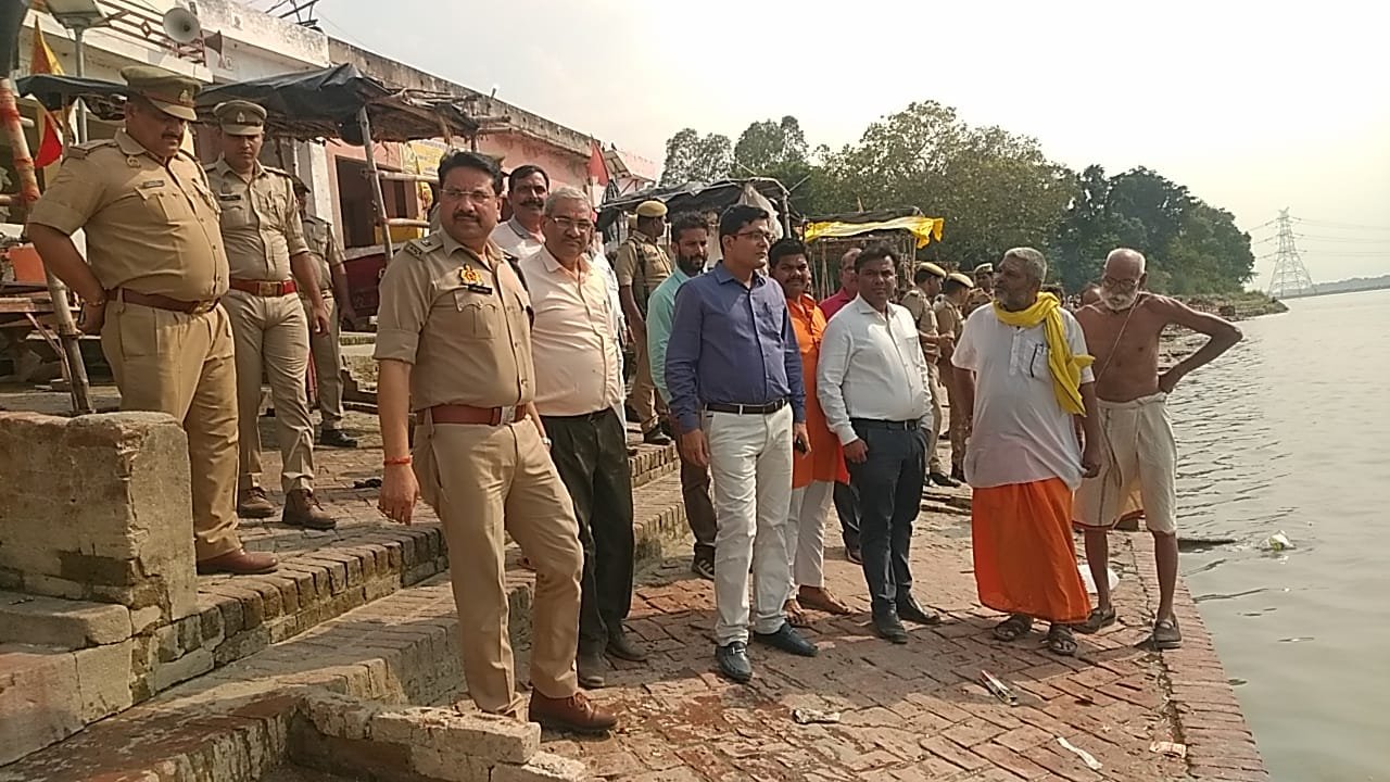 रायबरेली-मूर्ति विसर्जन की व्यवस्था को लेकर निरीक्षण करने पहुचें अपर जिलाधिकारी वा एडिशनल एसपी गोकना घाट,,,,