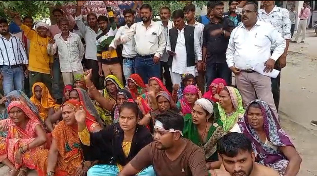 Raibareli-खीरो थानेदार को सस्पेंड करने की पीड़ित कर रहें मांग