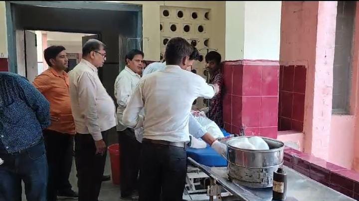 रायबरेली-बाइक सवार ने अनियंत्रित होकर साइकिल सवार छात्रा को मारी  टक्कर,रेफर,,,,,