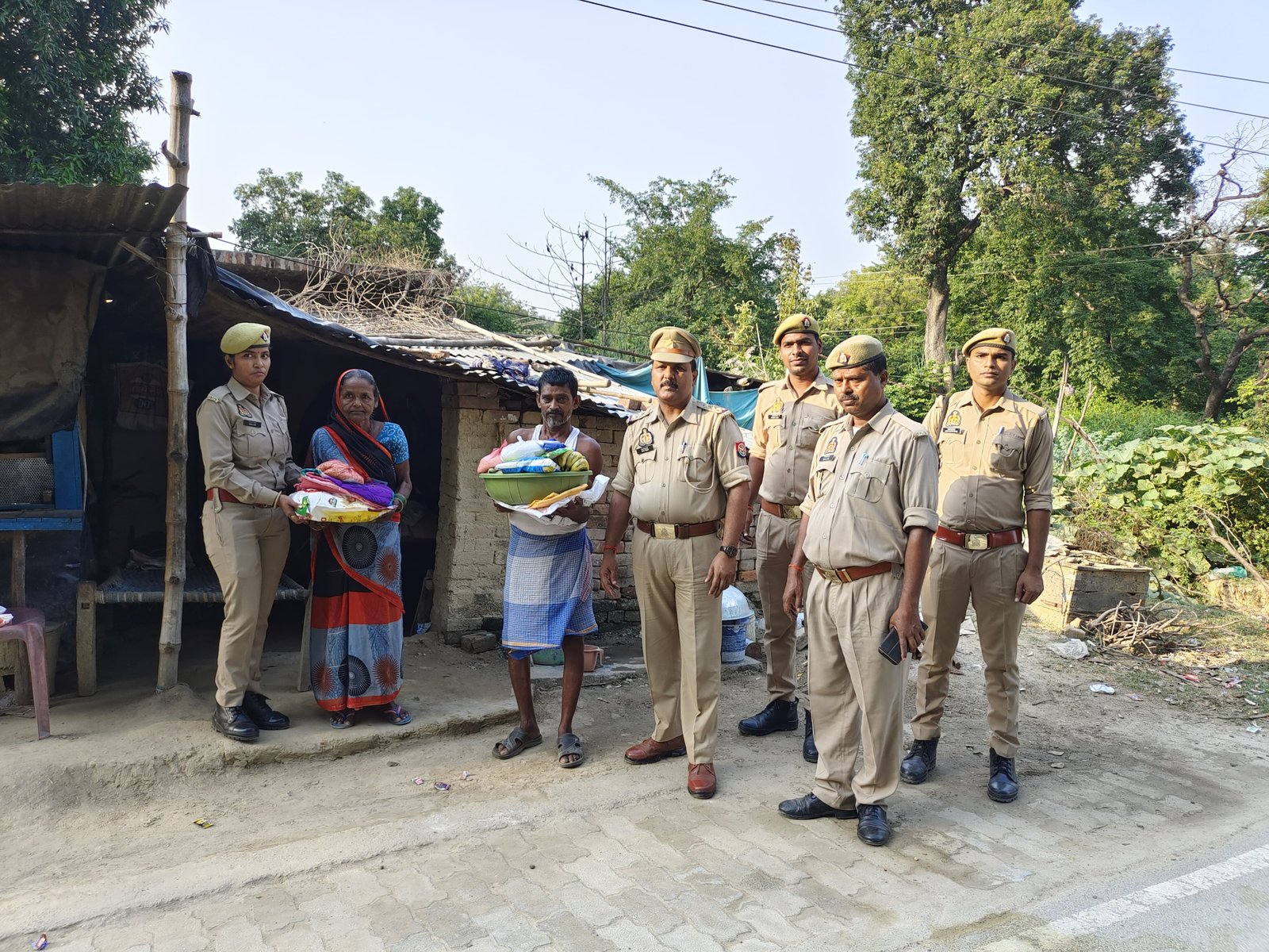 रायबरेली-थानेदार की दरियादिली आई सामने