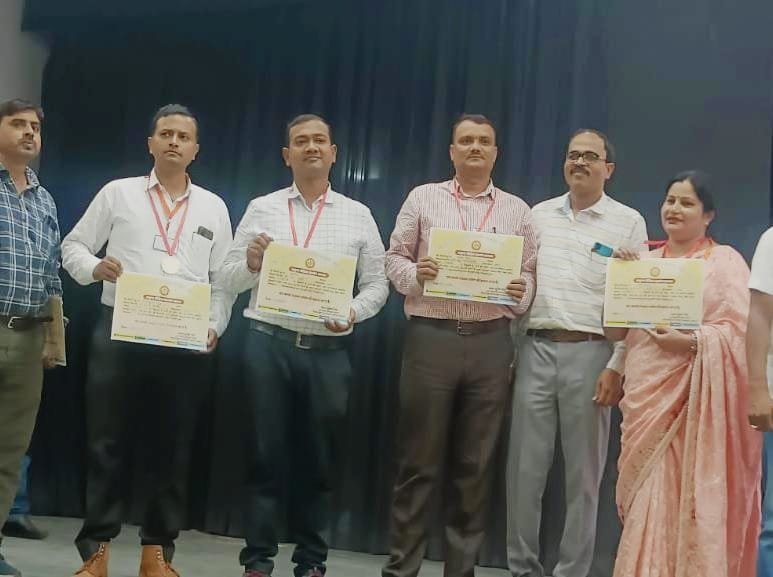 Raibareli-राजधानी में शिक्षकों को किया गया सम्मानित