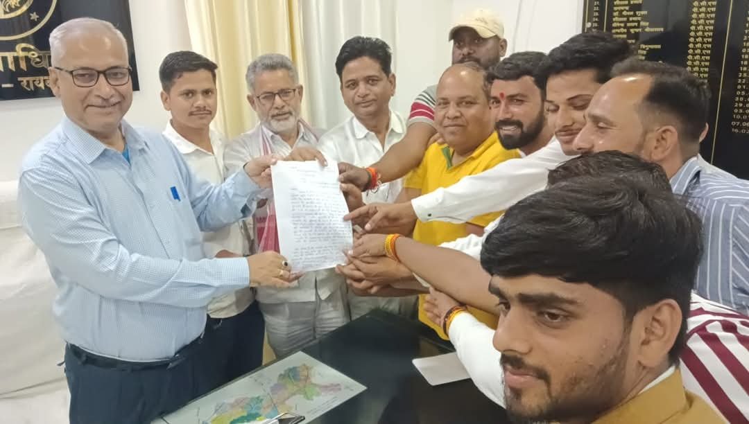 रायबरेली के पत्रकारों में दिखी एकजुटता,पत्रकारों ने SDM लालगंज को सौंपा ज्ञापन