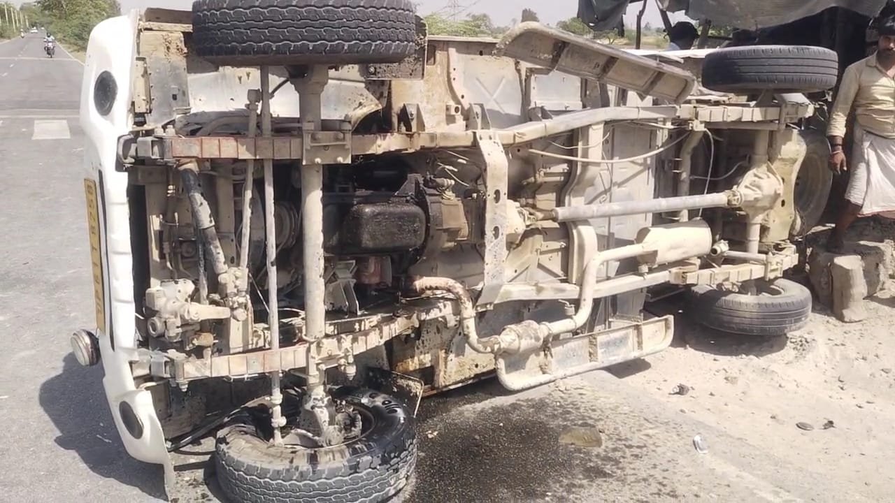 रायबरेली-तेज रफ्तार का दिखा कहर, अनियंत्रित पिकअप व कार में हुई टक्कर चार घायल