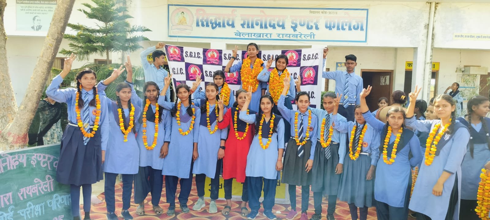 रायबरेली में सफलता किसी परिचय की मोहताज नहीं होती