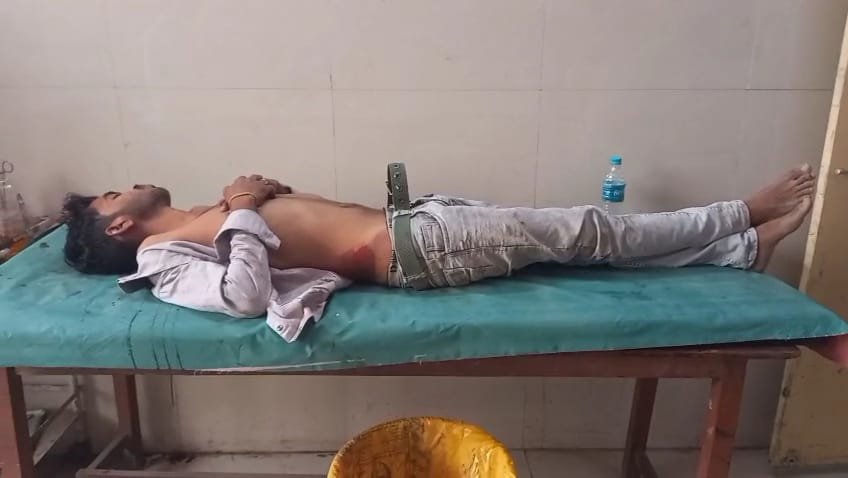 रायबरेली-बाइक व ई-रिक्शा की हुई टक्कर, बाइक सवार गिरकर गंभीर रूप से घायल, जिला अस्पताल रेफर 