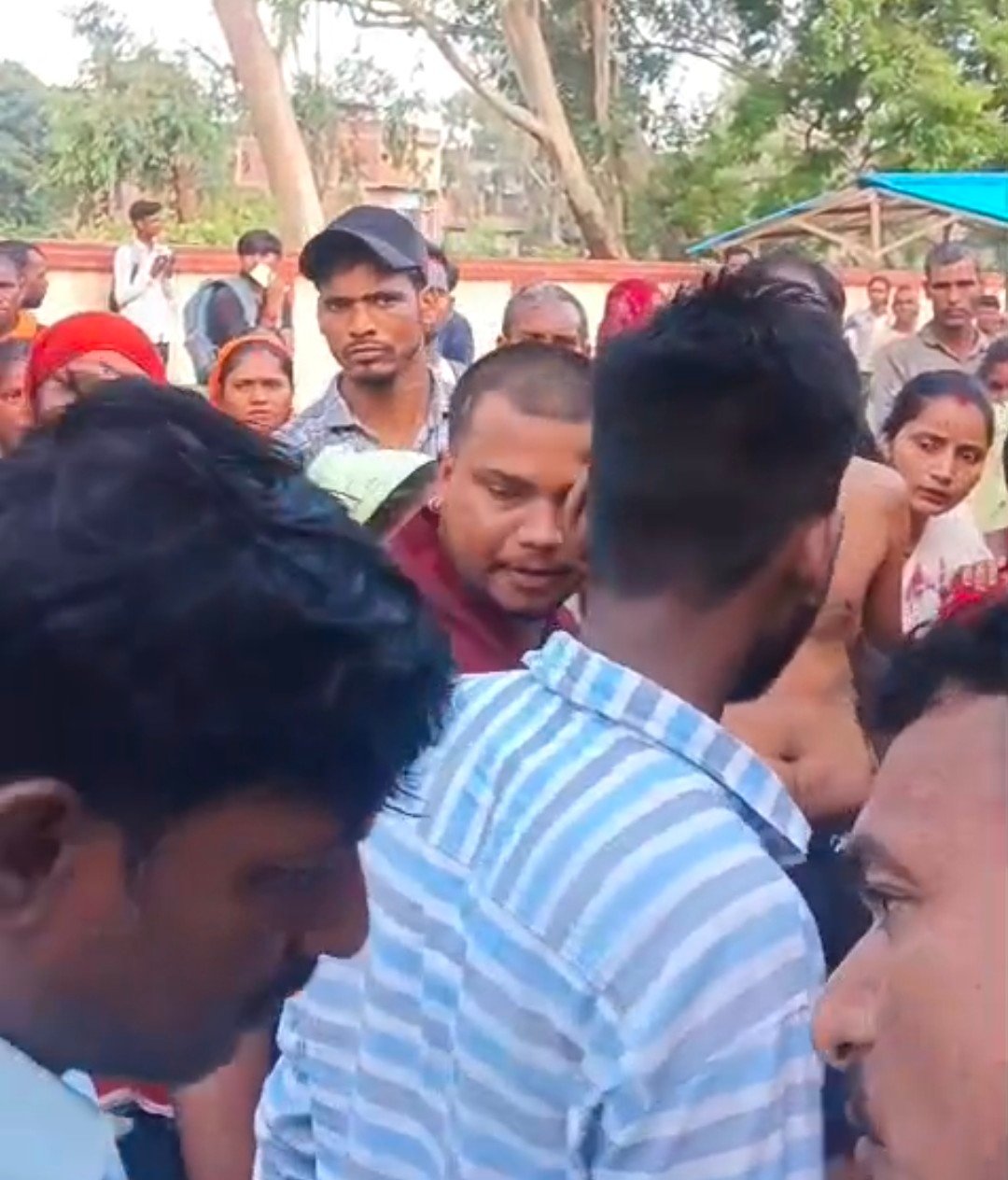 रायबरेली में जिम्मेदारों की लापरवाही से युवक की हुई मौत,आरपीएफ व जीआरपी पुलिस रही नदारत