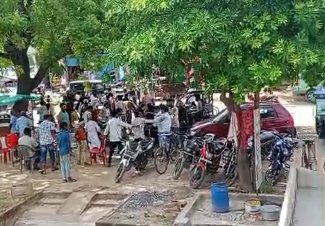 रायबरेली-ऊंचाहार में एक शादी समारोह के दौरान हुई हिंसा की घटना का वीडियो वायरल,6 नाम जद 15 अज्ञात पर मुकदमा दर्ज