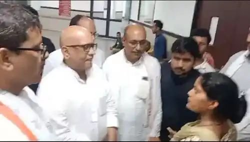 रायबरेली में सुखदेव लोधी की हत्या के बाद पहुंचे प्रदेश कांग्रेस अध्यक्ष, राहुल गांधी ने फोन पर ली थी जानकारी