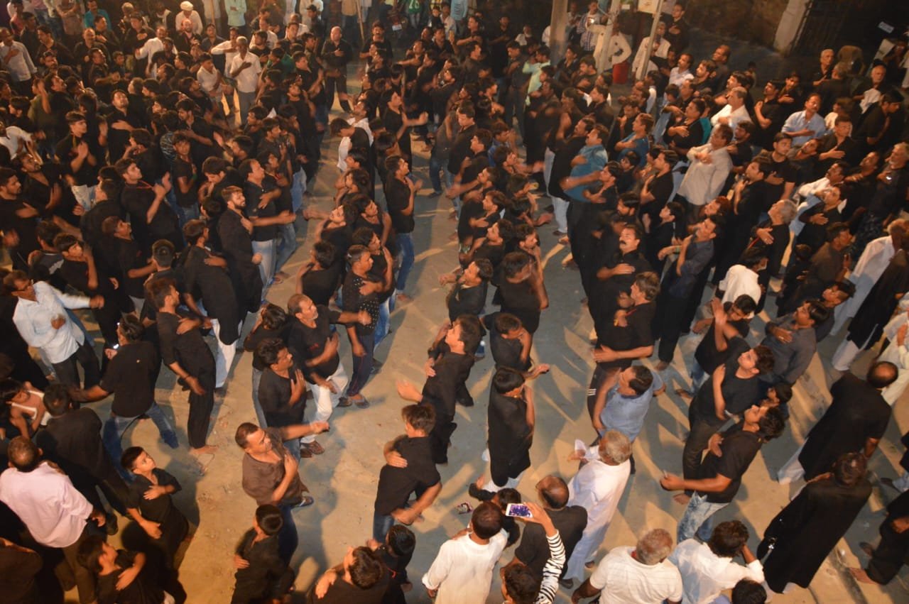 रायबरेली-हजरत अब्बास को याद करके नम हुई आंखें, हर घर हुई नजर हाजिरी,,, 