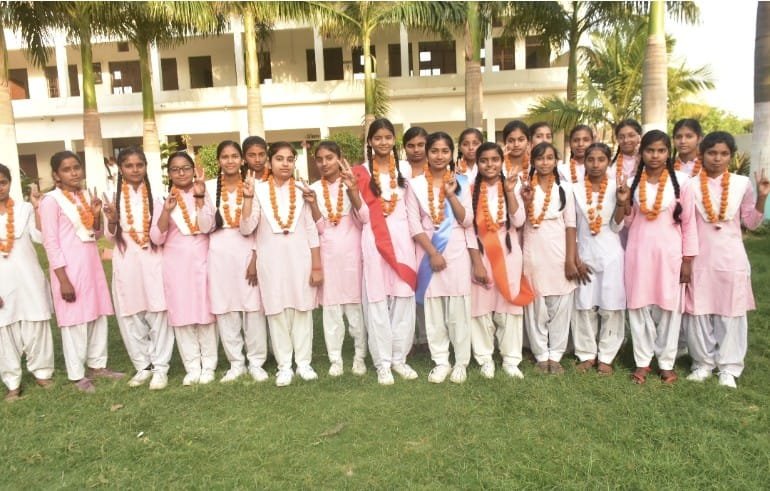 रायबरेली-94.33 प्रतिशत अंक पाकर जानवी ने हासिल किया तहसील में दूसरा स्थान