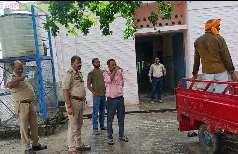 रायबरेली-राजमार्ग पर पैदल जा रहे बुजुर्ग को लोडर ने कुचला , मौके पर हुई मौत