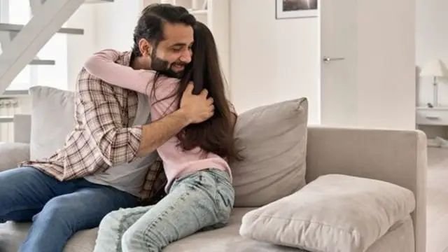 घर में 15-18 साल की बेटी है, तो हर पिता को जरूर करने चाहिए ये 5 काम