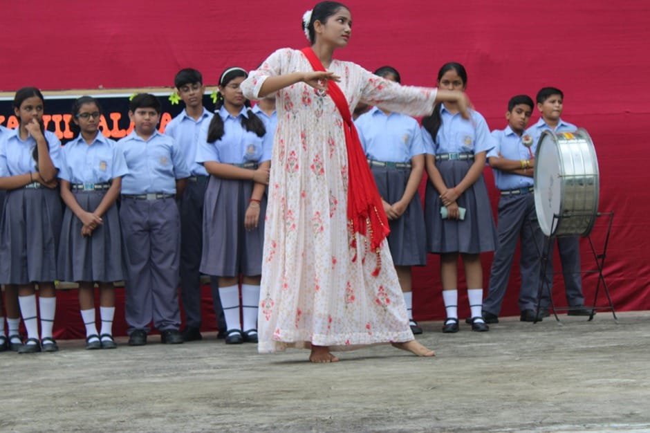 रायबरेली-चिन्मय विद्यालय में संस्कृत दिवस के उपलक्ष्य पर संस्कृत प्रार्थना सभा का आयोजन,,, 