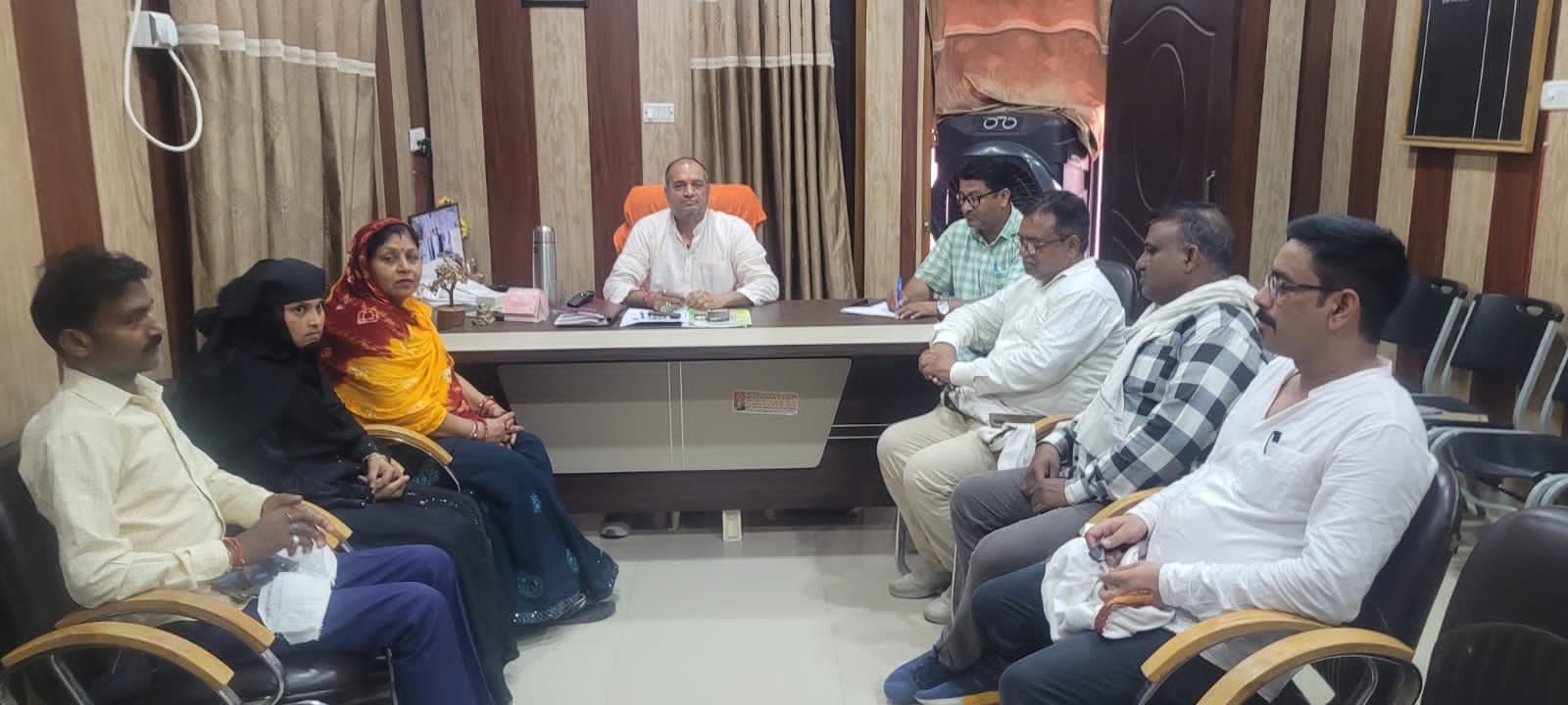 Raibareli-नगर पंचायत मे बोर्ड बैठक संपन्न 