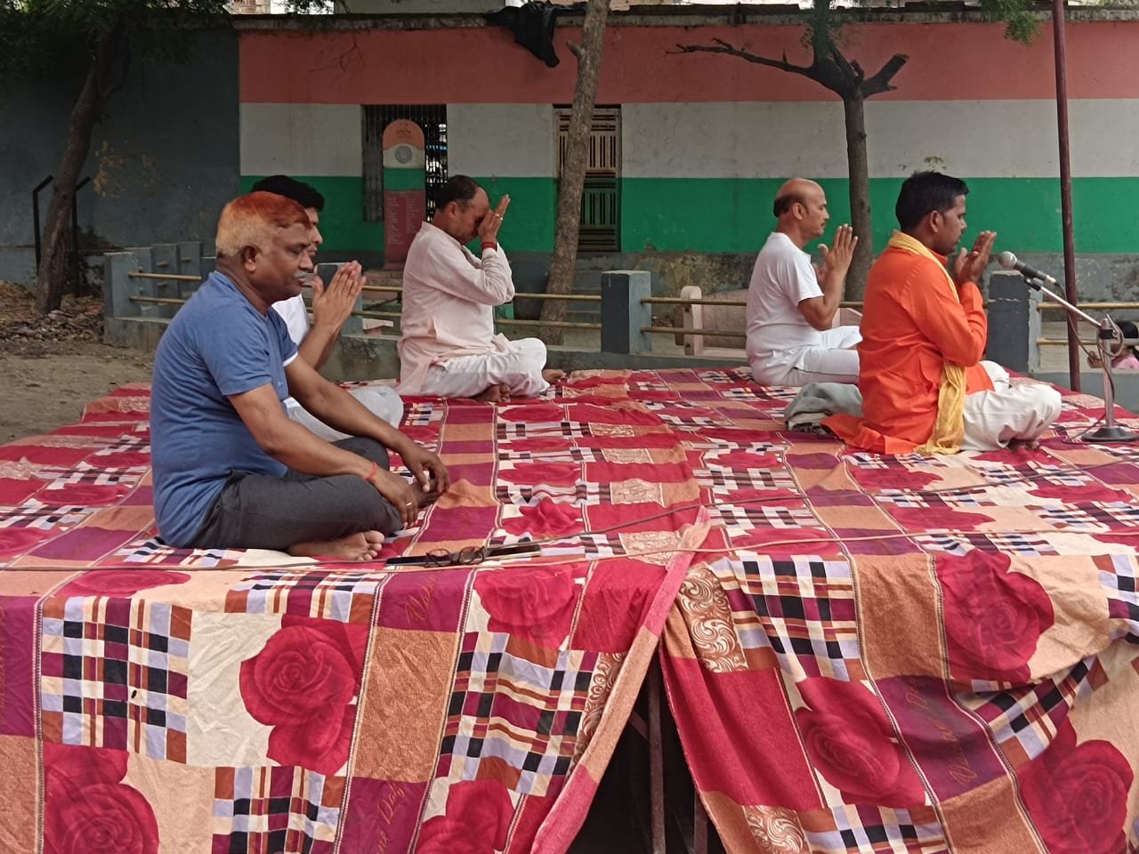 Raibareli- डलमऊ ब्लॉक परिसर में किया गया योग