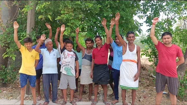 Raibareli-विद्युत विभाग की कार्यशाली से परेशान उपभोक्ताओं ने किया प्रदर्शन ! की नारेबाजी