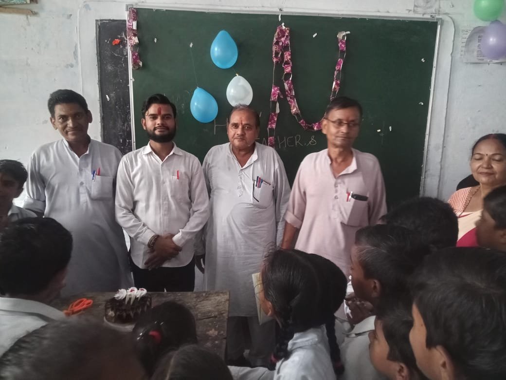 रायबरेली-शिक्षक दिवस पर सुदेश सरस्वती शिशु मंदिर में गरिमामय कार्यक्रम आयोजित, मुख्य अतिथि हिमांशु साहू ने किया शिक्षकों का सम्मान