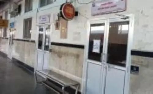 रायबरेली रेलवे स्टेशन पर एसी वेटिंग रूम तैयार, सुविधा मिलने का इंतजार