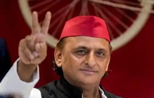 संजय निषाद की BJP से तनातनी के बीच अखिलेश यादव ने चली चाल, कर दिए बड़े वादे