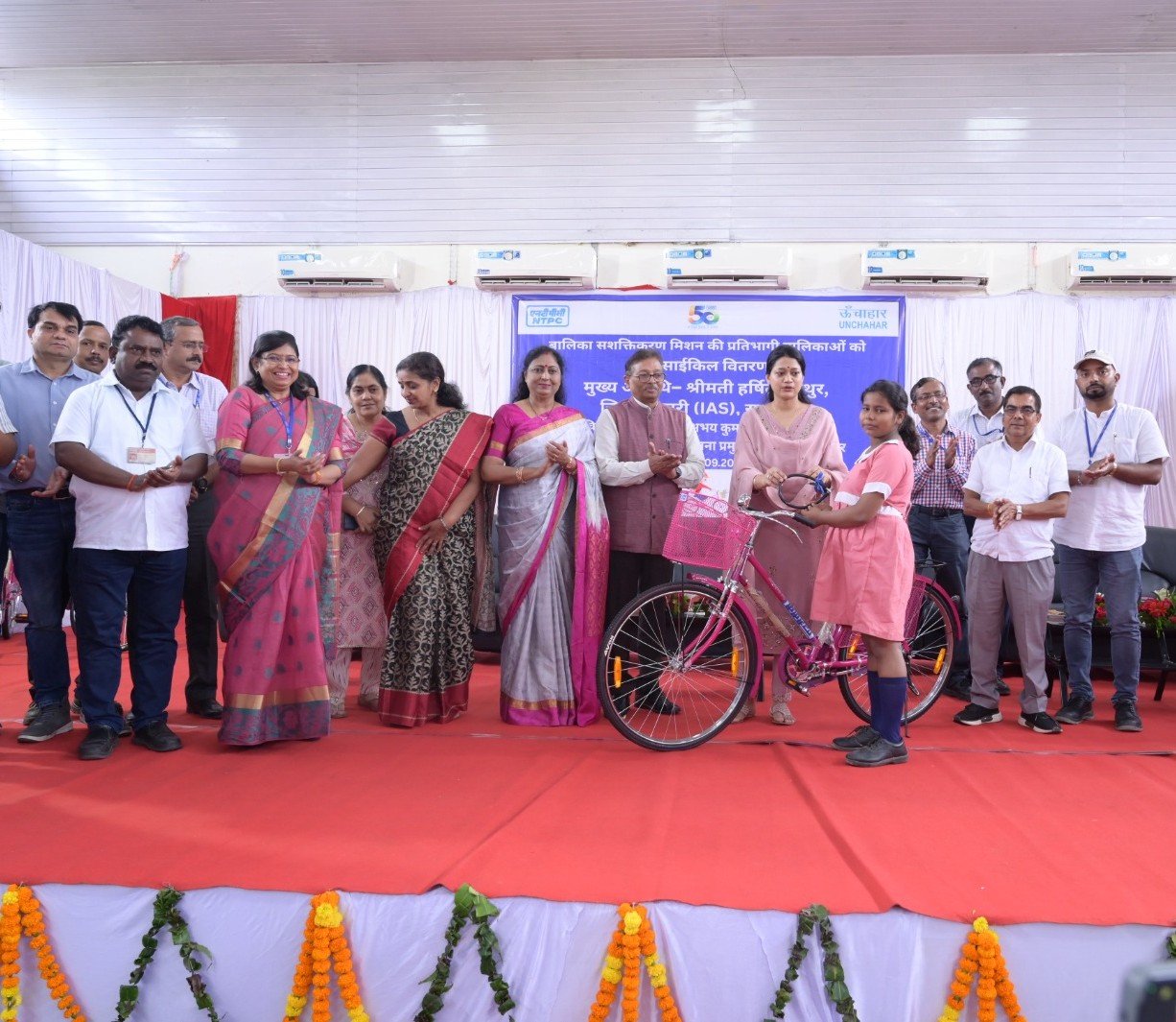 रायबरेली-सामाजिक दायित्वों के प्रति एनटीपीसी की भूमिका प्रेरणादायी - जिलाधिकारी 