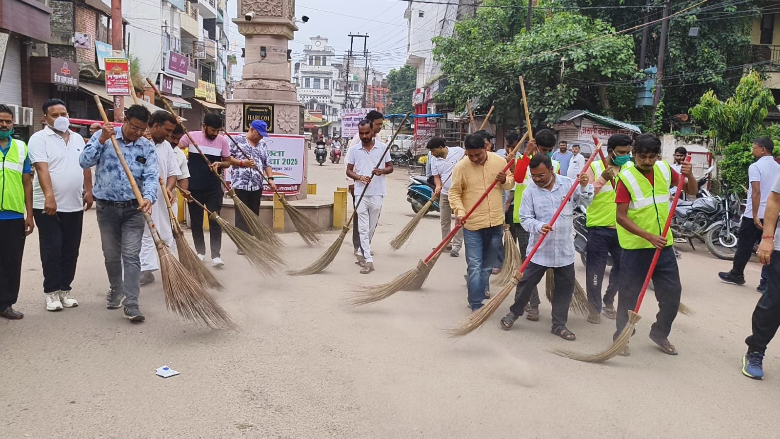 रायबरेली-स्वच्छता ही सेवा के तहत मनाया जा रहा स्वच्छता पखवारा