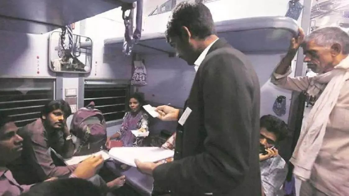 यूपी के इन रेल कर्मचारियों को मिलने वाला है एक करोड़ का फायदा, बदल जाएगा सैलरी अकाउंट