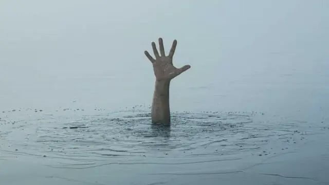 रायबरेली-18 साल से चल रहे मुकदमे से परेशान हूं,सुसाइड नोट लिखकर नदी में लगा दी छलांग