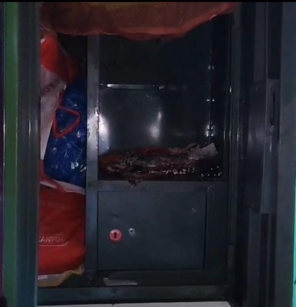 रायबरेली ऊंचाहार में लगातार हो रही चोरी की घटनाओं से लोगों में दहशत,,,,, 