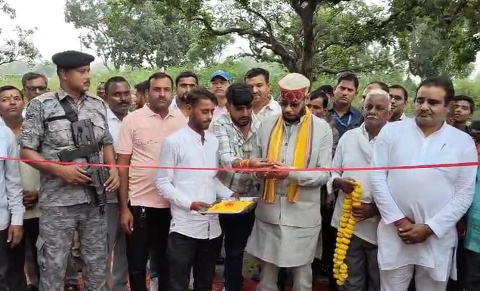 रायबरेली-पचखरा गाँव में 60 लाख की लागत बनी गौशाला का क्षेत्रिय विधायक नें किया उद्घाटन,,,, 