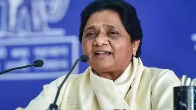 मायावती ने ताकत दिखकर सियासी दलों को दिया संदेश, कैसे सपा की बढ़ेगी चुनौती?