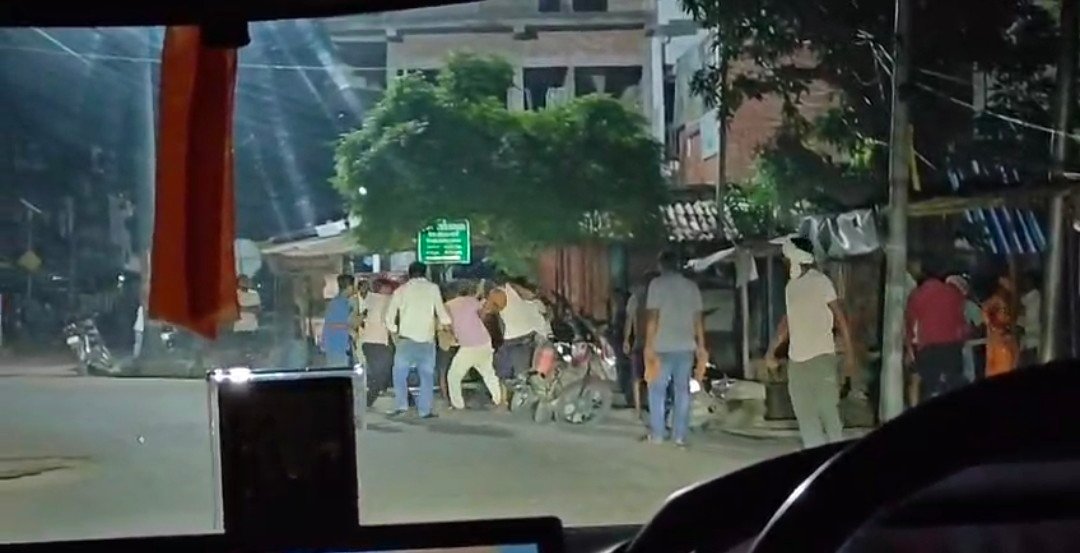 रायबरेली-पुरानी रंजिश को लेकर दंबगो का कहर