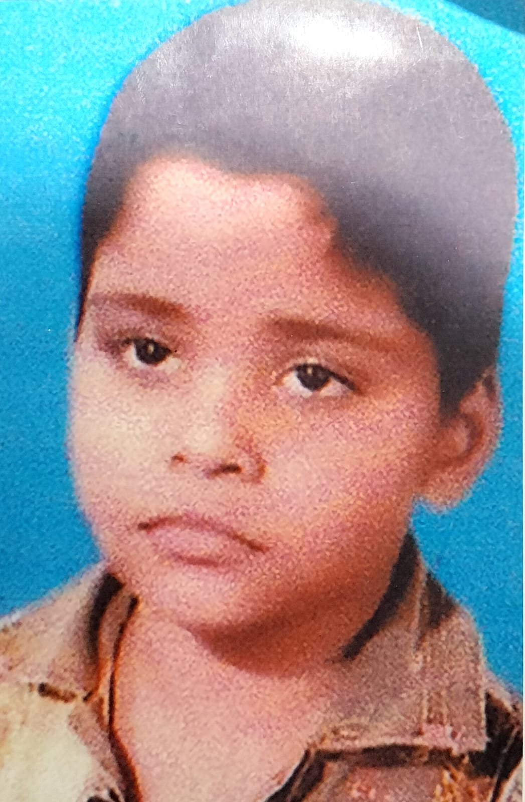 Raibareli-बच्चे की तलाश में परेशान परिजन,पता चले तो इन नम्बरों पर करे संपर्क