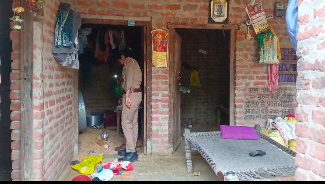 रायबरेली : दीपावली के पर्व पर  चोरों ने घर को बनाया निशाना