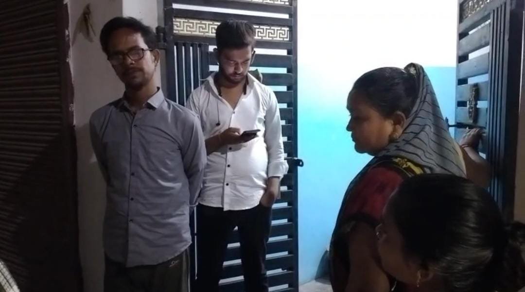 रायबरेली- सरे शाम लाखों के जेवरात और नकदी चोरी