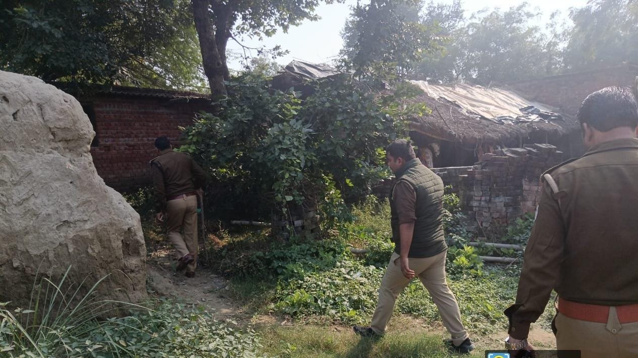 रायबरेली-अवैध शराब निर्माण के अड्डो व संदिग्ध घरों में आबकारी विभाग की कार्यवाही