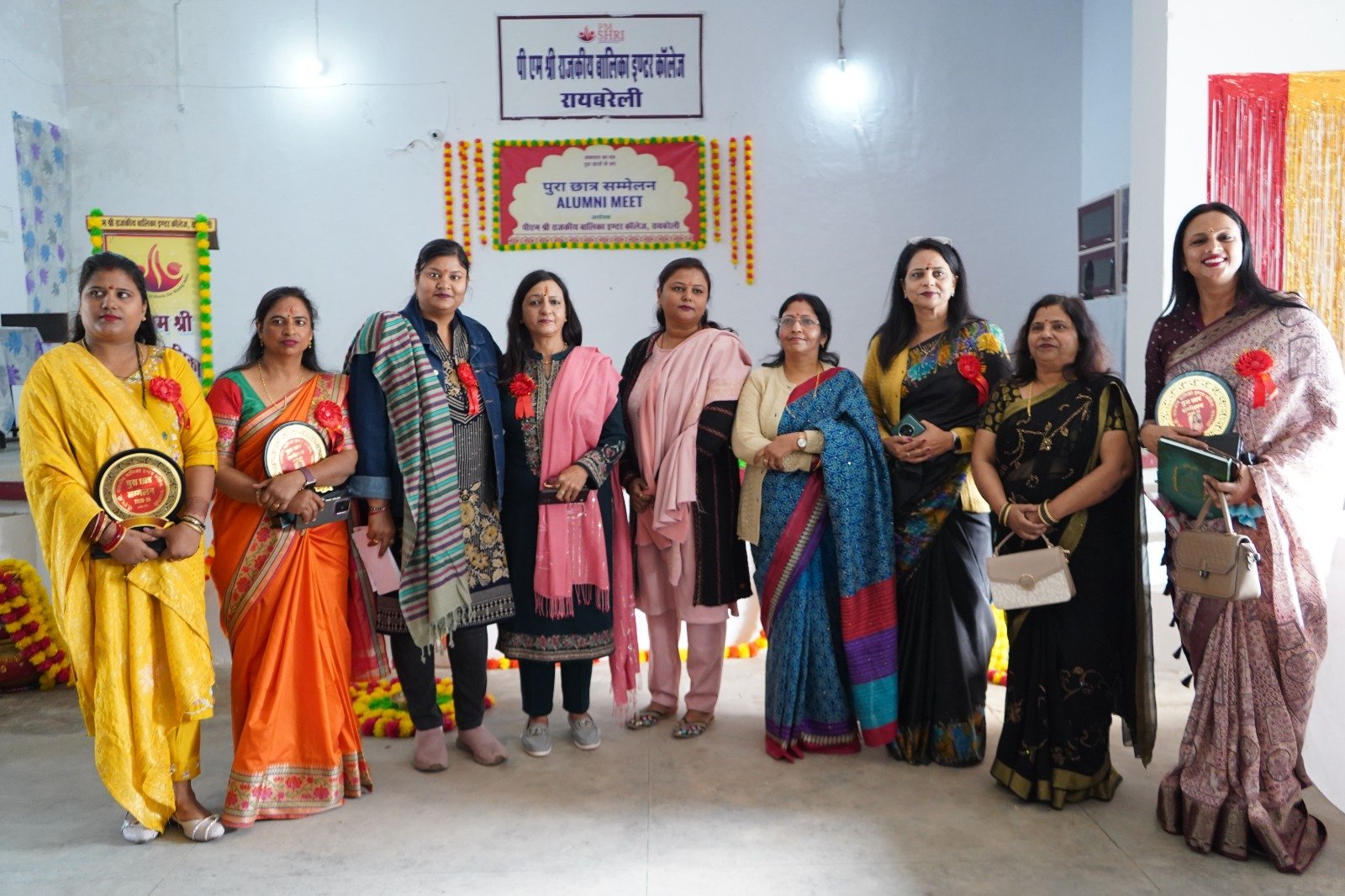 पुरा छात्र सम्मेलन में शामिल हुईं पूनम सिंह