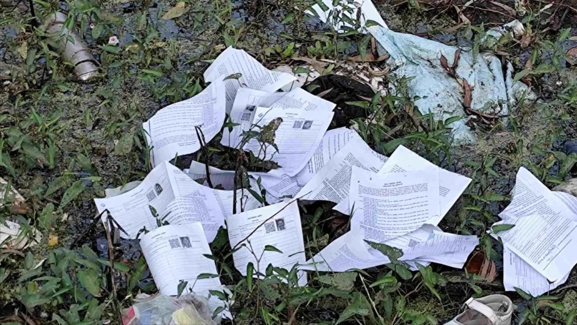 रायबरेली: मतदाता सूची में नाम न होने पर भड़के भाई व बहन,बीएलओ की तहरीर पर FIR दर्ज