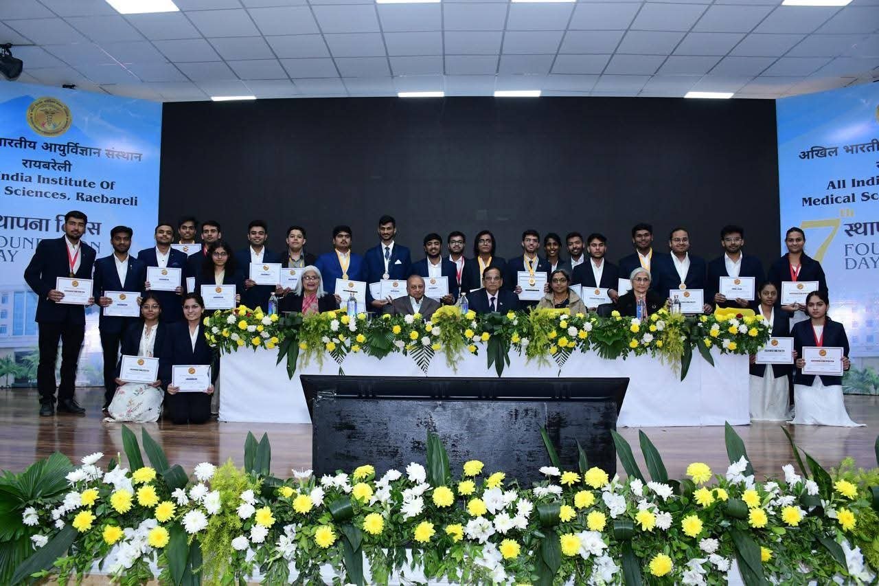 रायबरेली -20 लाख ओपीडी, 50 हजार भर्ती मरीज, 12 हजार सर्जरी और 71.5 लाख जांच के साथ एम्स ने स्थापित की राष्ट्रीय पहचान