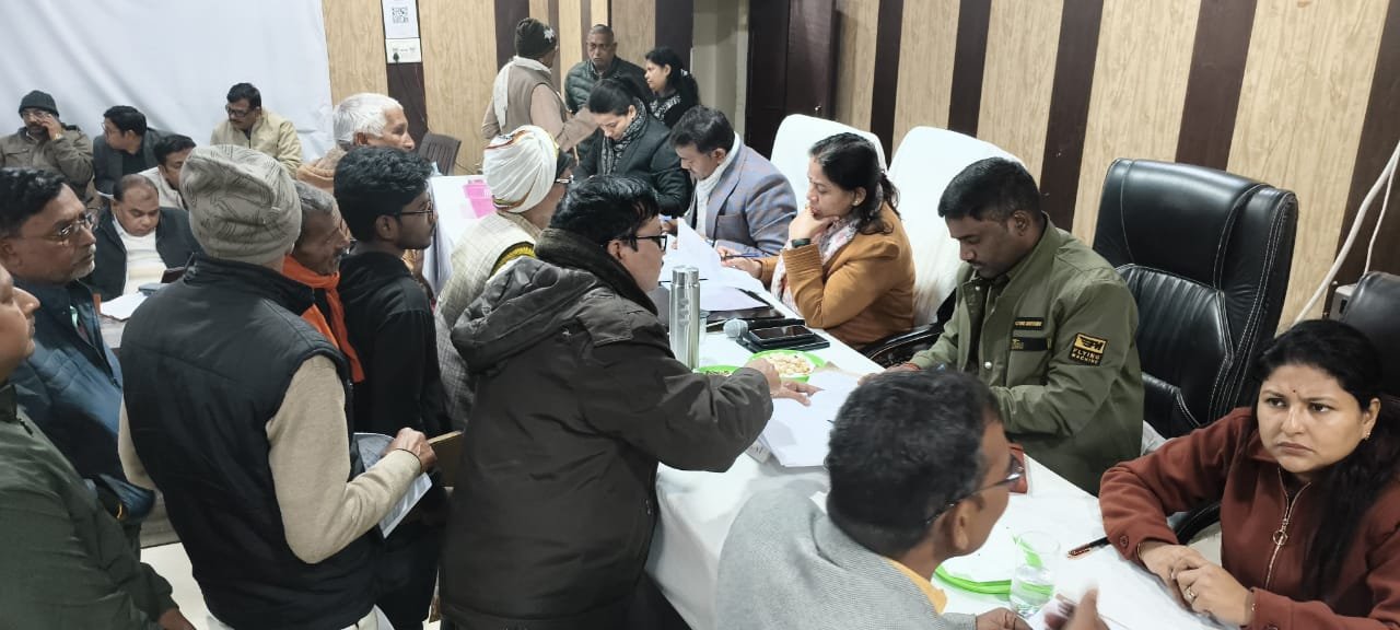 रायबरेली-एडीएम की अध्यक्षता में संपन्न हुआ संपूर्ण समाधान दिवस