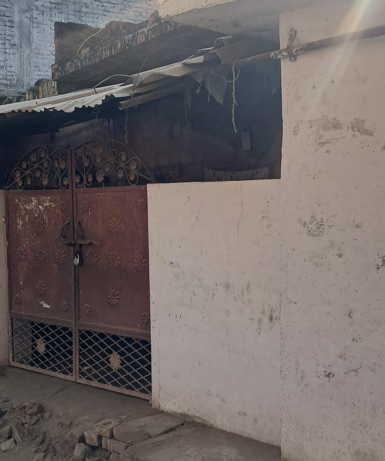 ऊंचाहार: में पीएम आवास में दादी-पोते का 'खेल' जाने क्यां है पूरी कहानी,,,,❓