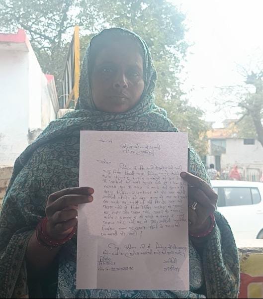 ऊंचाहार: बेखौफ चोरों ने रेडीमेड गारमेंट की दुकान को बनाया निशाना, लाखों का माल किया पार