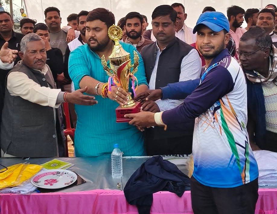 रायबरेली-भाजपा नेता अनुष्ठान सिंह जहाजी ने खिलाड़ियों का बढ़ाया उत्साहवर्धन