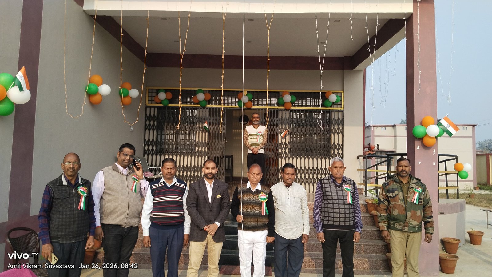 रायबरेली-राजकीय संप्रेषण गृह किशोर में किया गया ध्वजारोहण