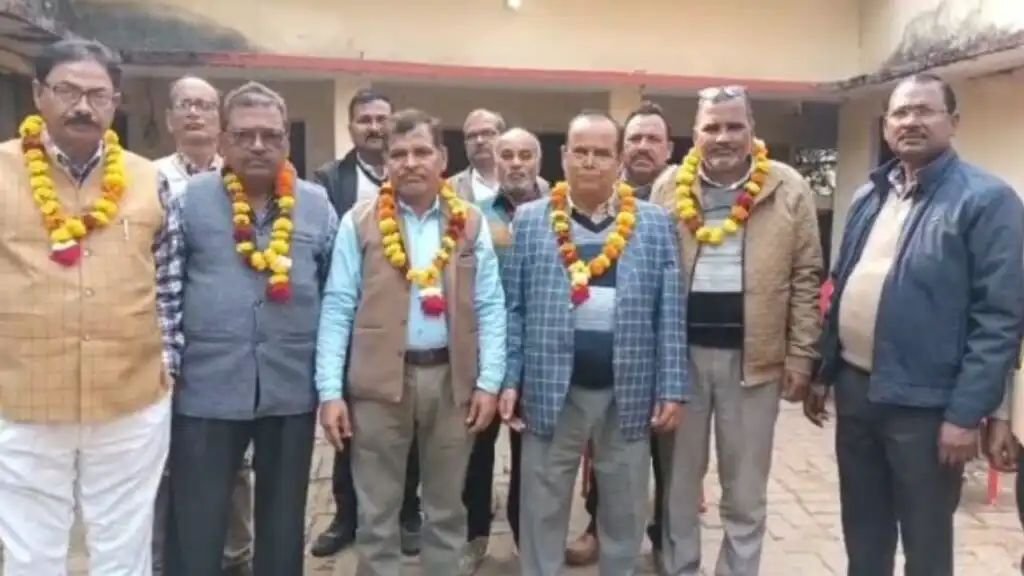 रायबरेली- राजस्व निरीक्षक संघ का चुनाव संपन्न,इनको बनाया गया जिला अध्यक्ष